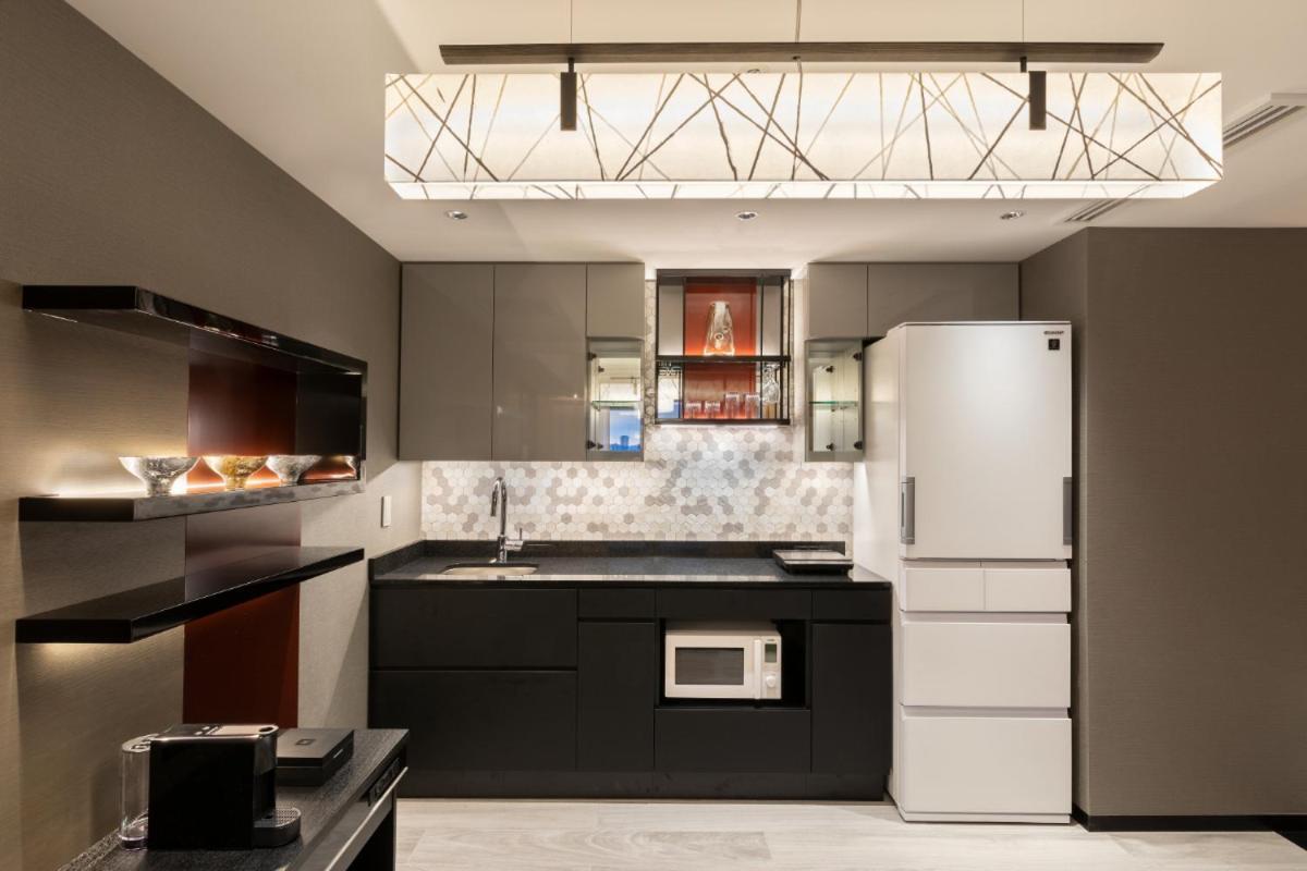 Hotel New Otani Tokyo The Main Bagian luar foto A modern Japanese kitchen